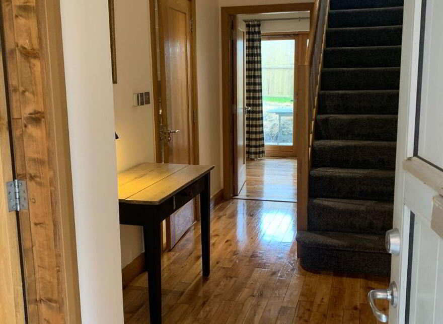 The Mews, Oysterhaven Harbour, Kinsale, P17KR66