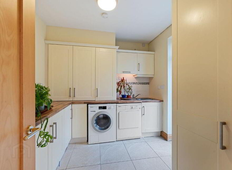 Detached Residence Co. Cork, Ballinlough, T12WY8E