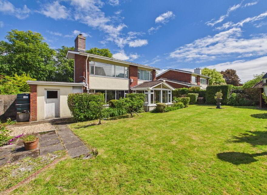 15 Woodlands, Frankfield, T12XFR7