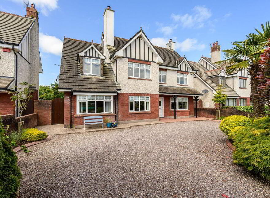9 Hill Farm Avenue, Model Farm Road, Carrigrohane, T12T6TW