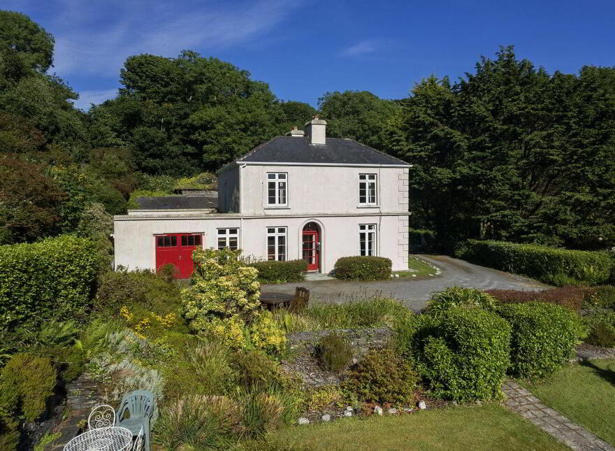 Lake View, Aghatubrid, Glandore, P81TW68