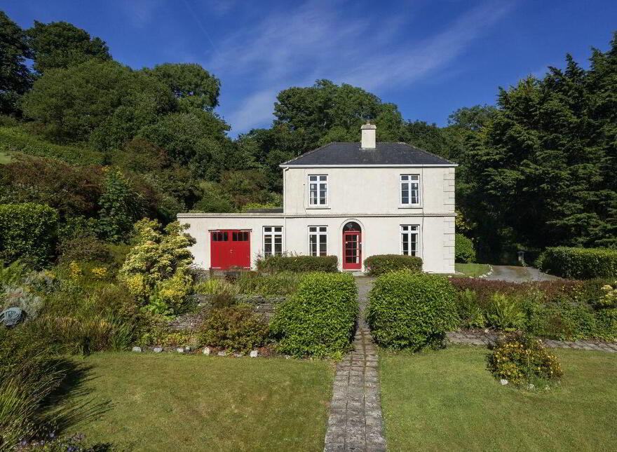Lake View, Aghatubrid, Glandore, P81TW68