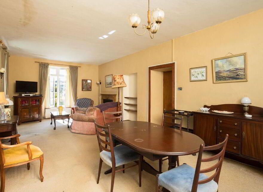 Lake View, Aghatubrid, Glandore, P81TW68