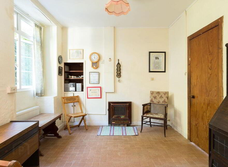 Lake View, Aghatubrid, Glandore, P81TW68