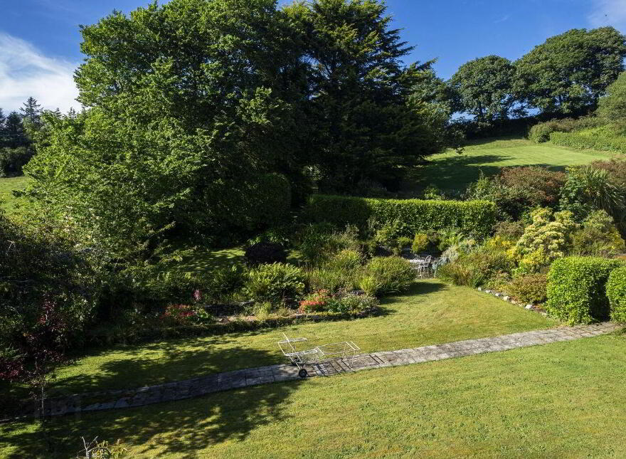 Lake View, Aghatubrid, Glandore, P81TW68