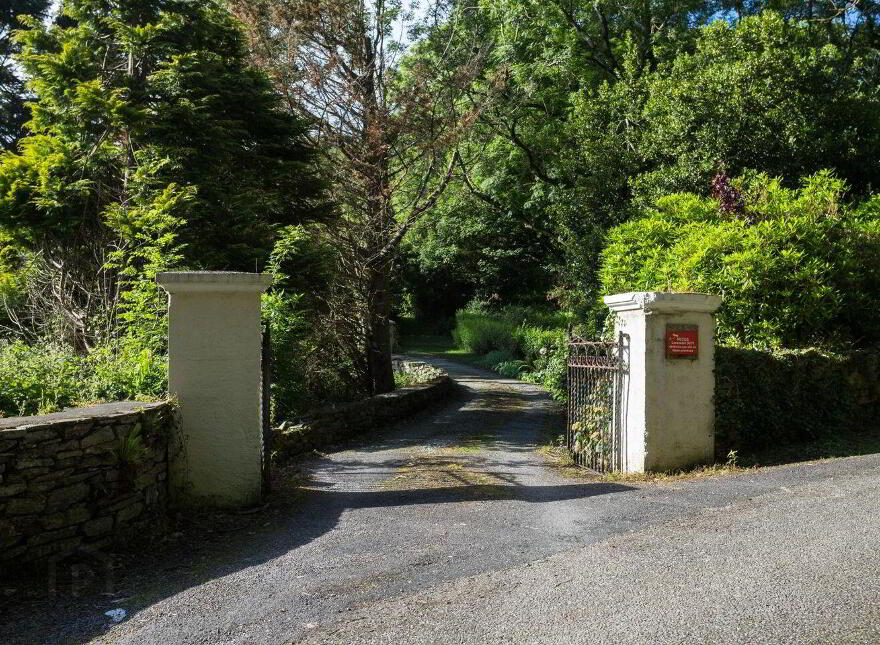 Lake View, Aghatubrid, Glandore, P81TW68