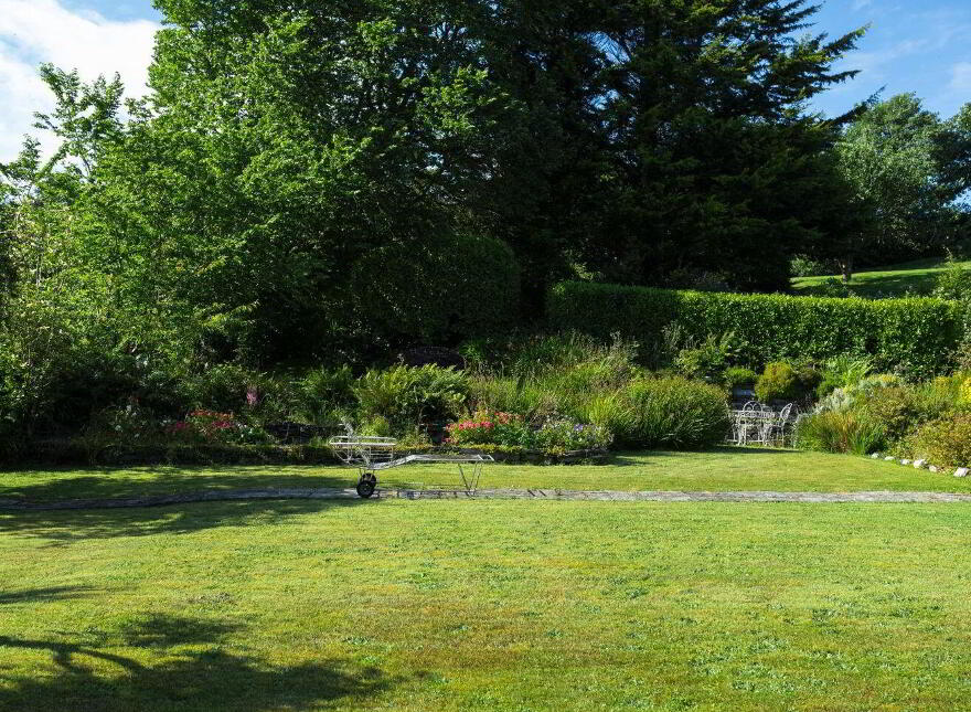 Lake View, Aghatubrid, Glandore, P81TW68