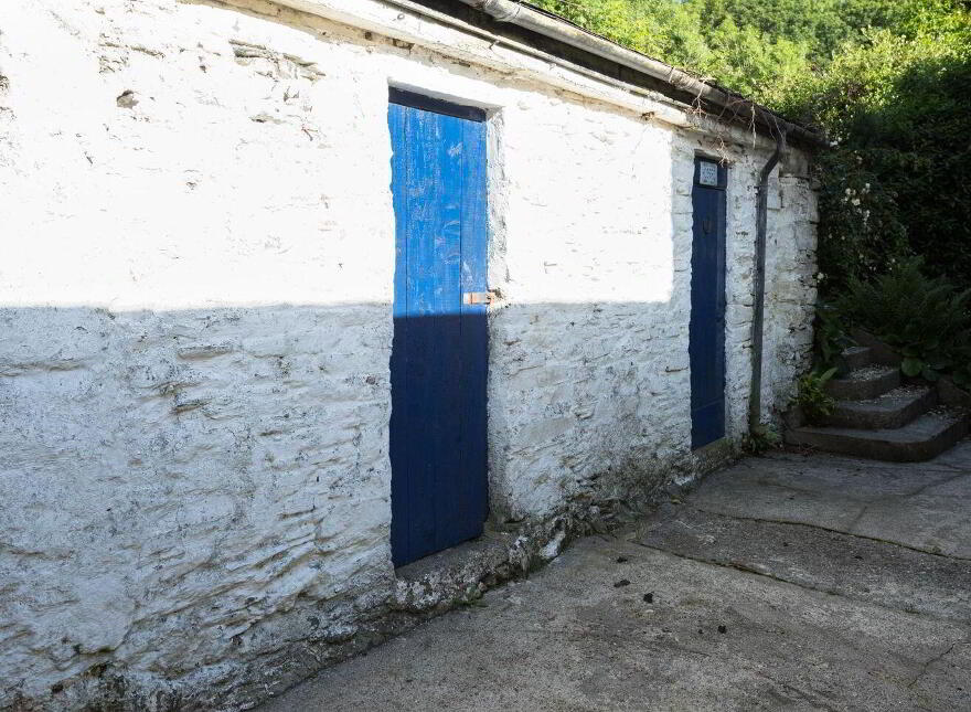 Lake View, Aghatubrid, Glandore, P81TW68