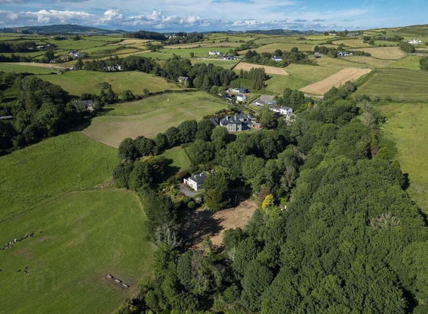 Lake View, Aghatubrid, Glandore, P81TW68