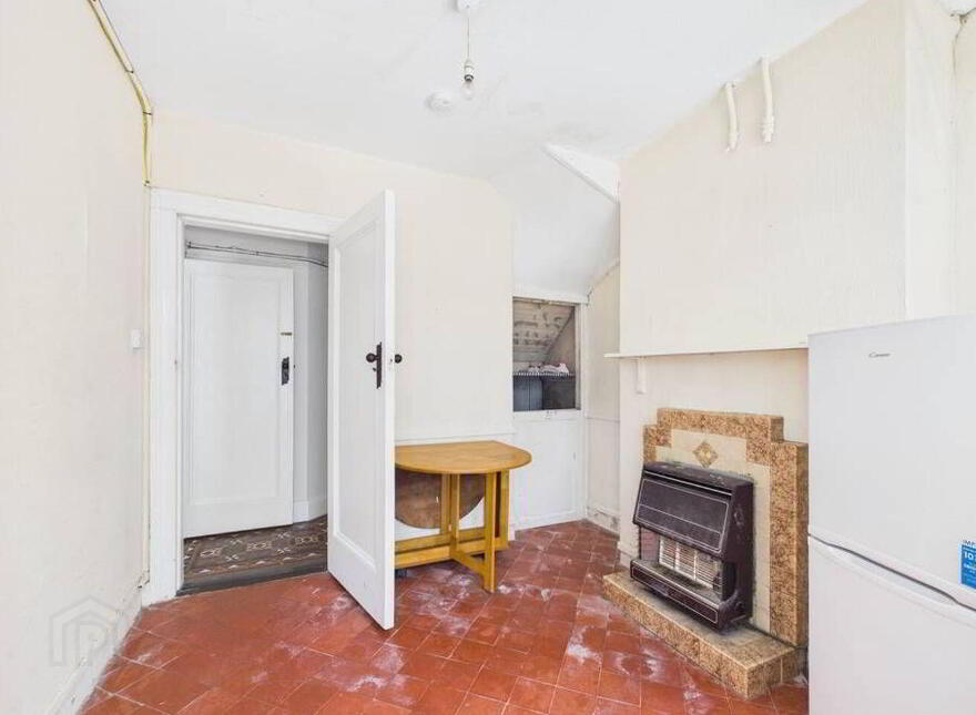 Corofin, Hartland's Avenue, The Lough, T12ENC0