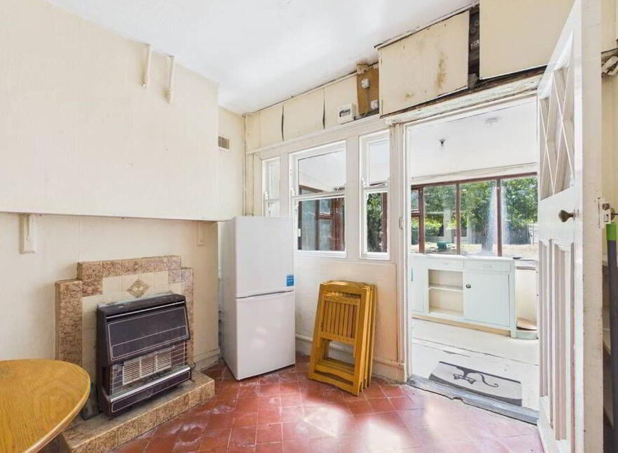Corofin, Hartland's Avenue, The Lough, T12ENC0