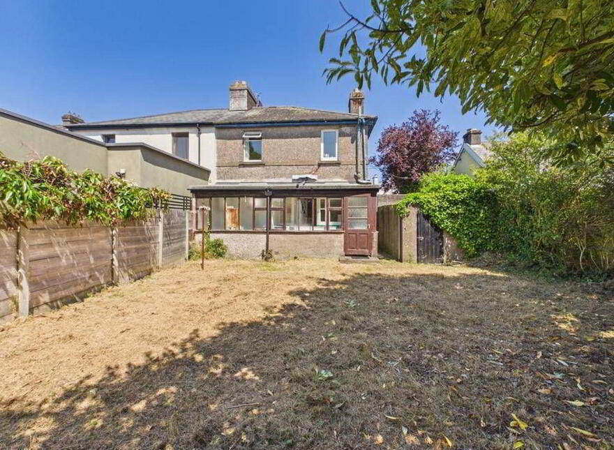 Corofin, Hartland's Avenue, The Lough, T12ENC0