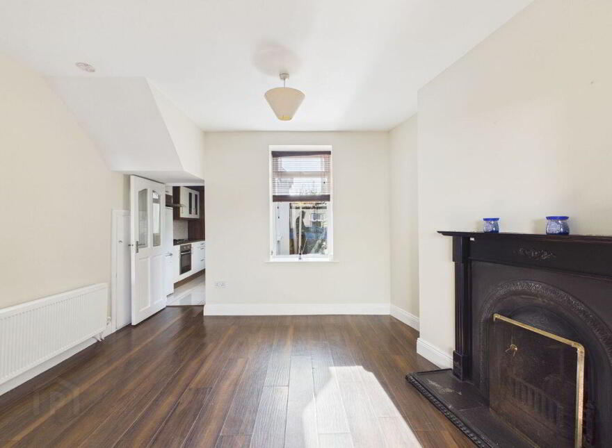 26 Geraldine Place, Albert Road, Blackrock, T12TV7F