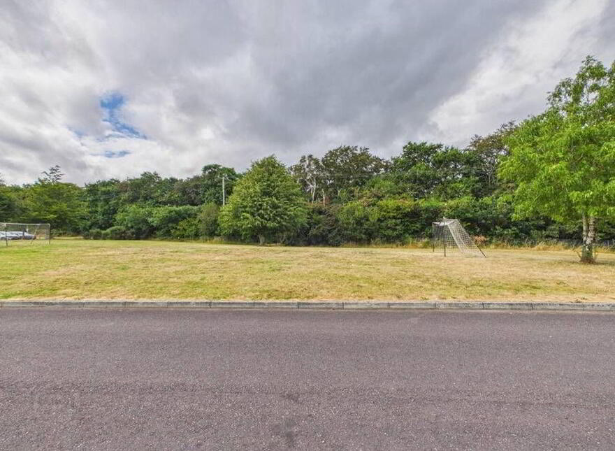 16 The Heathers, Classes Lake, Ballincollig, P31KC57