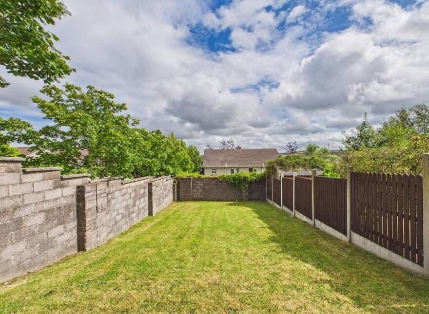 16 The Heathers, Classes Lake, Ballincollig, P31KC57