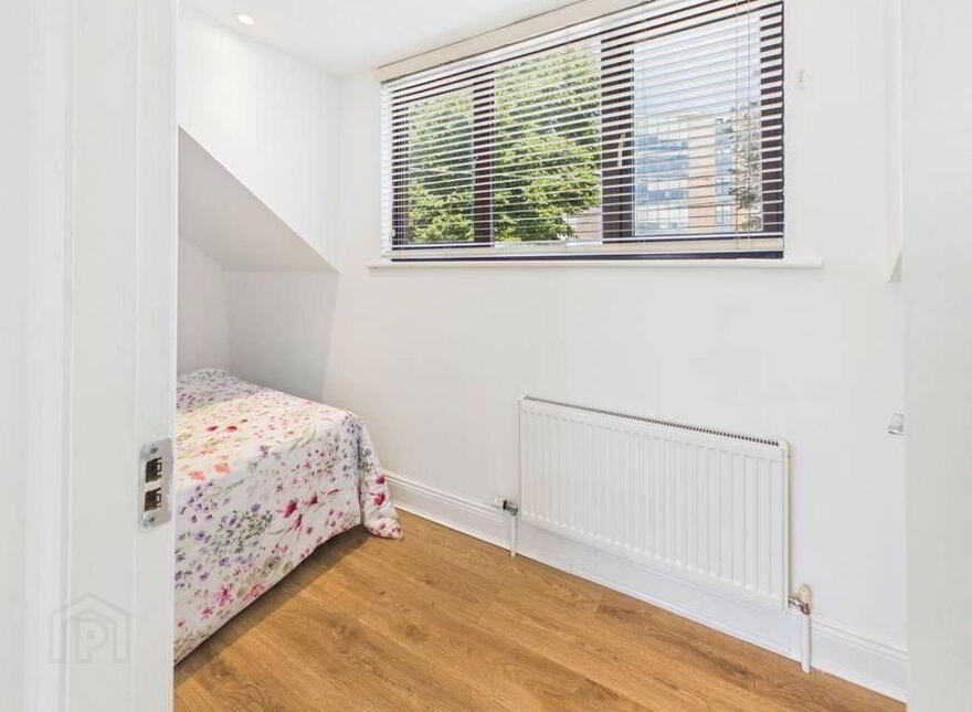 2 Hibernian Buildings, Albert Road, Blackrock, T12Y5FT