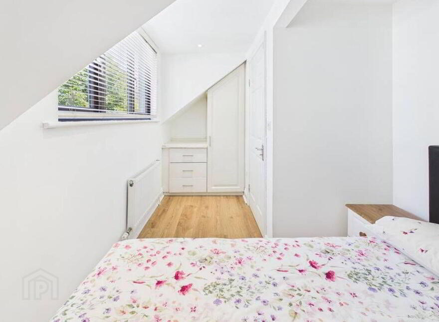 2 Hibernian Buildings, Albert Road, Blackrock, T12Y5FT