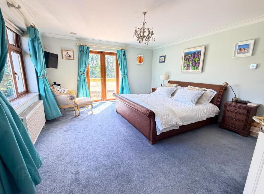 Instow, Riverbank, Douglas, T12Y9V3