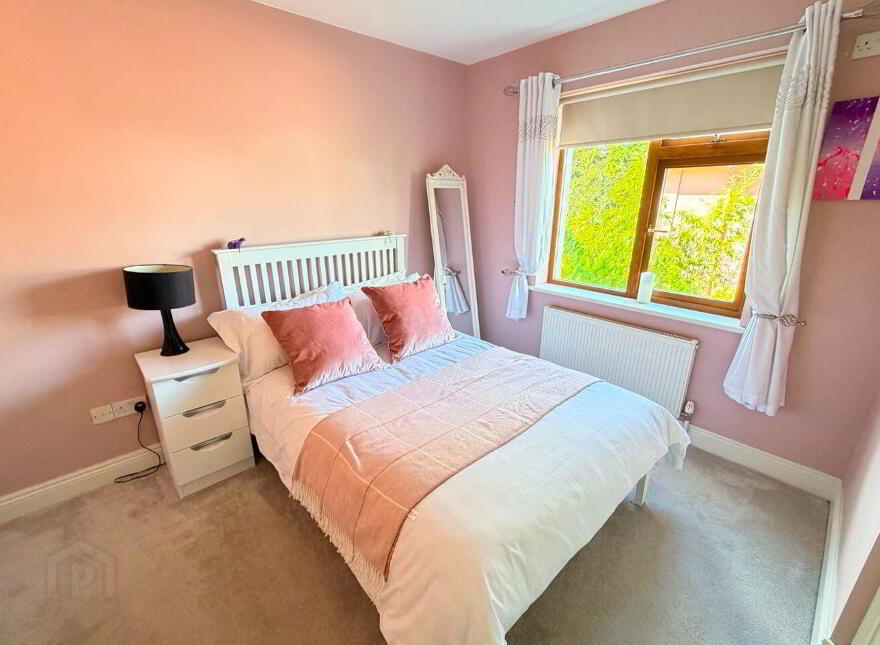 Instow, Riverbank, Douglas, T12Y9V3