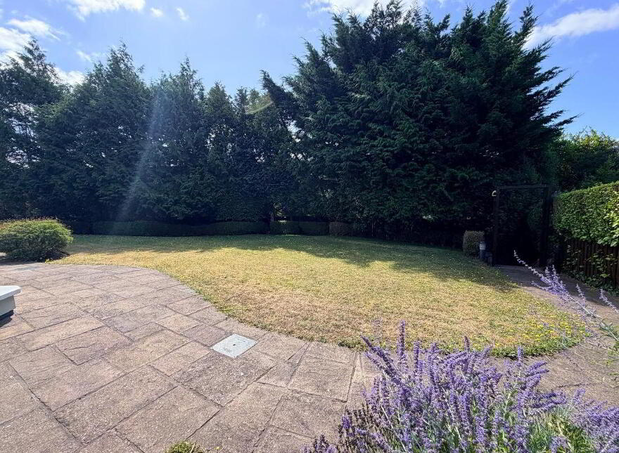 Instow, Riverbank, Douglas, T12Y9V3