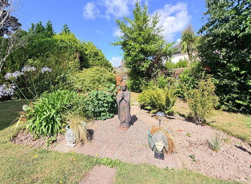 Instow, Riverbank, Douglas, T12Y9V3