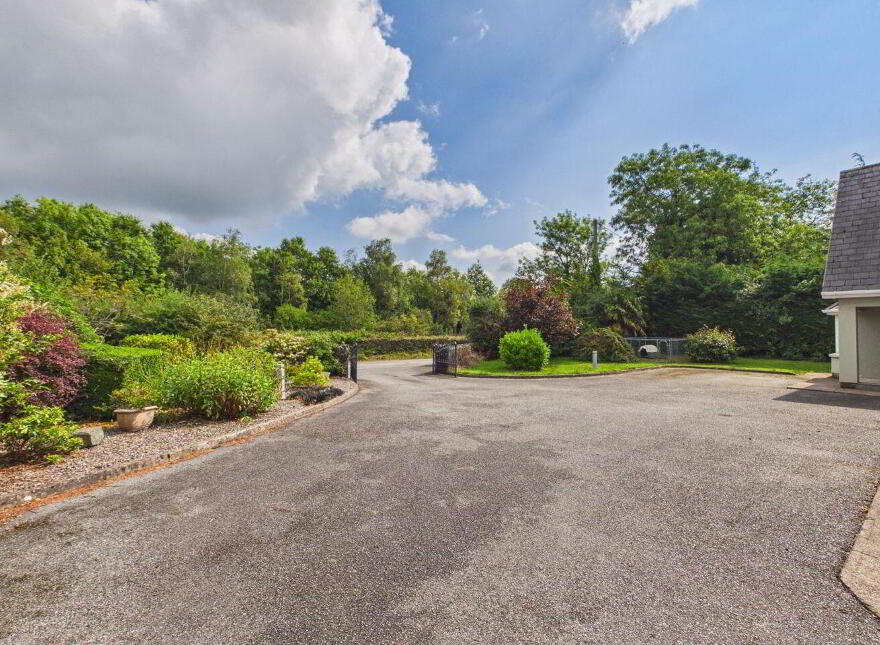 Praslin, Maglin, Ballincollig, P31Y798