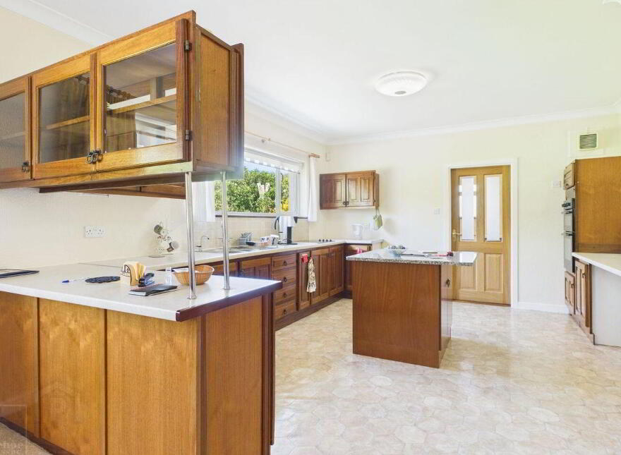 Victorville, Coolballow, Whiterock, Y35R6H2