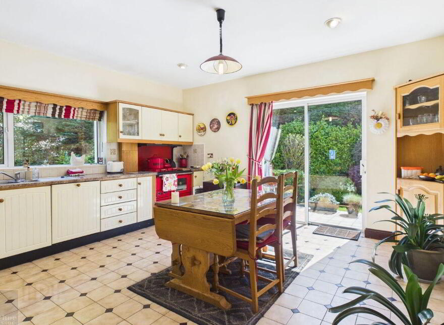 'Glenanaar', Old Hospital Road, Park, Wexford Town, Y35W977