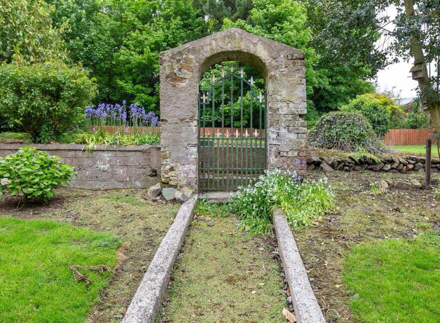 Abbey House, Templeshannon, Enniscorthy, Y21Y2H5