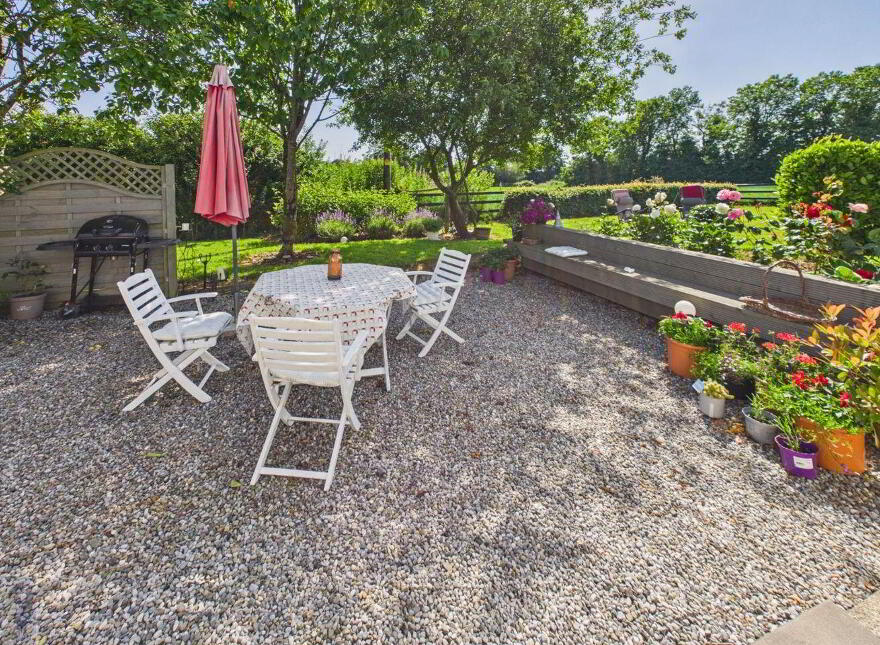 Summerville, Tomgarrow, Adamstown, Y21F854