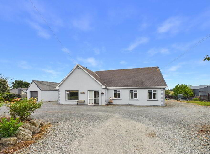 U Lot House, Clone West, Monamolin, Gorey, Y25NR40