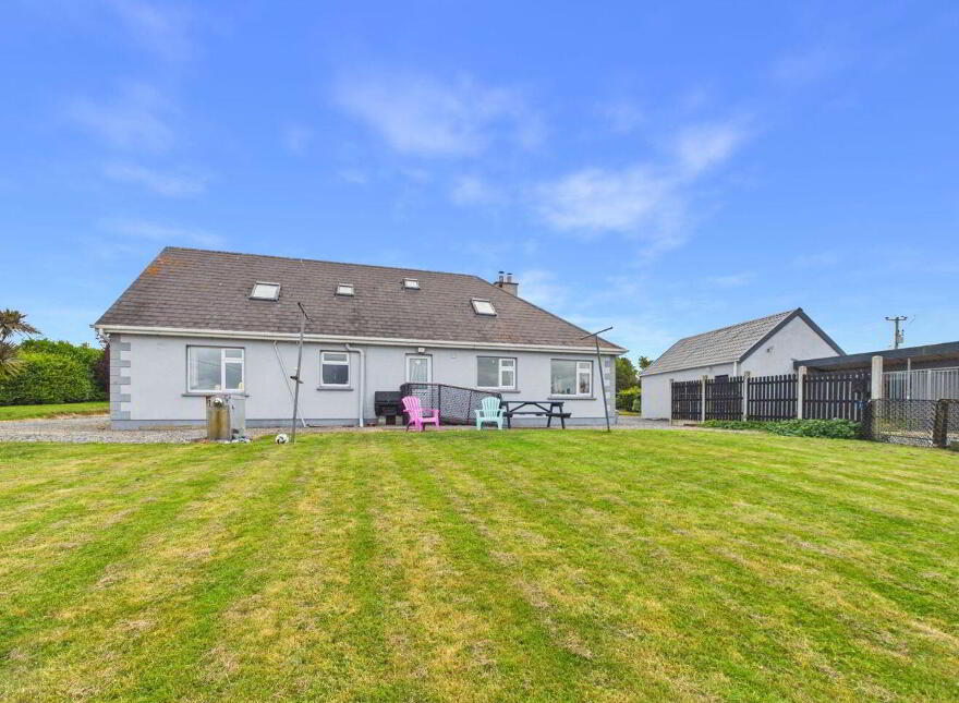 U Lot House, Clone West, Monamolin, Gorey, Y25NR40