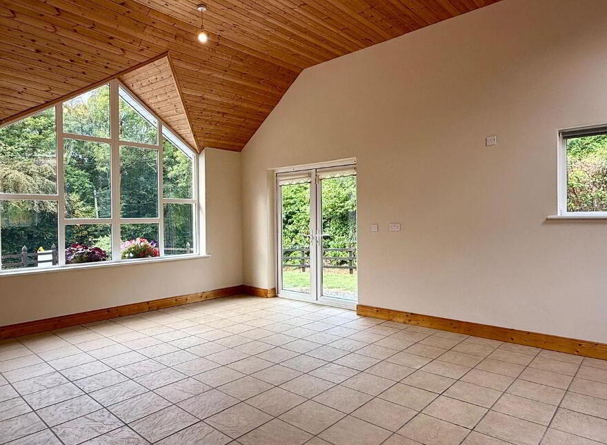 Woodside, Killanne, Y21A2F3