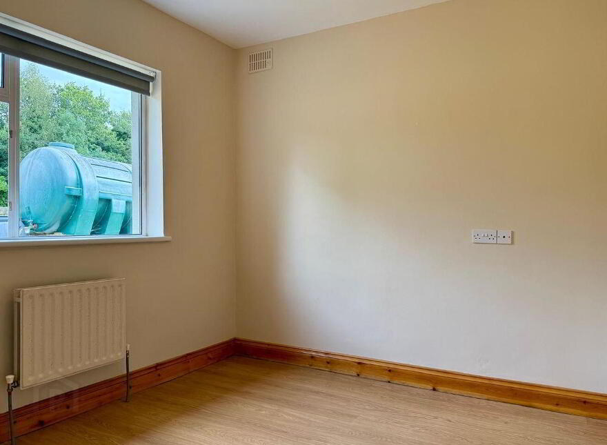 Woodside, Killanne, Y21A2F3
