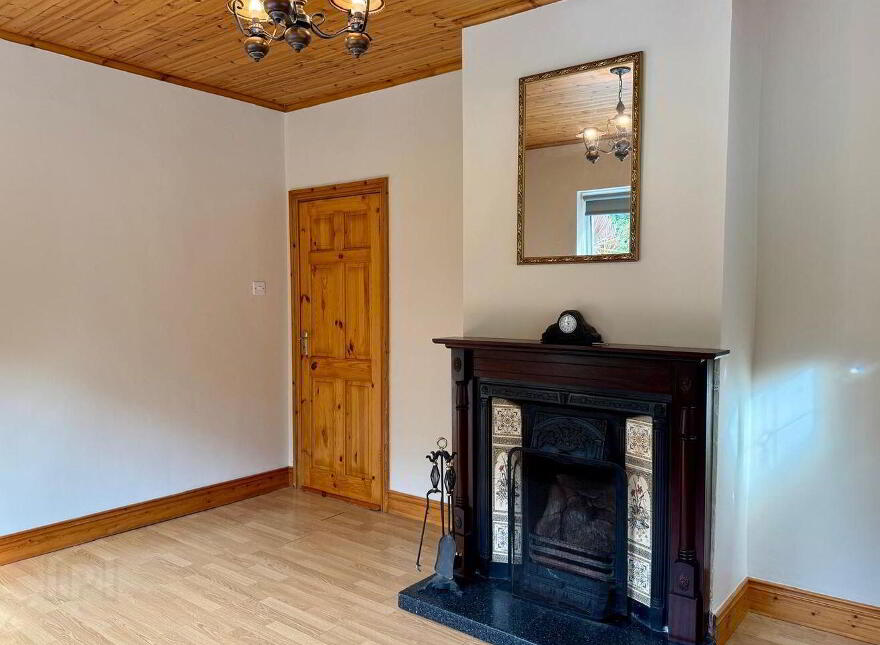 Woodside, Killanne, Y21A2F3