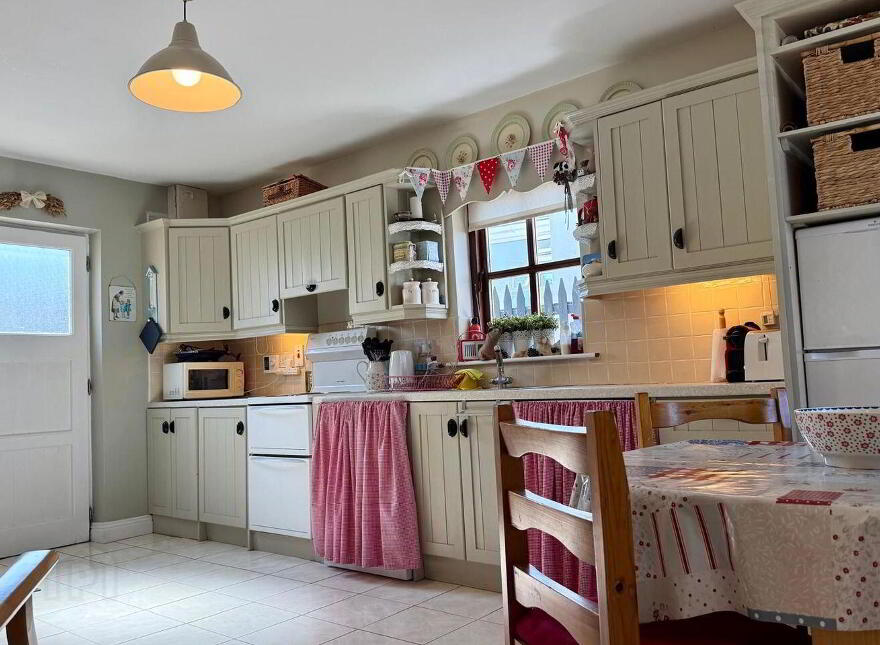 "Fern Cottage", 13 Ashfield, Blackwater, Y21AX56