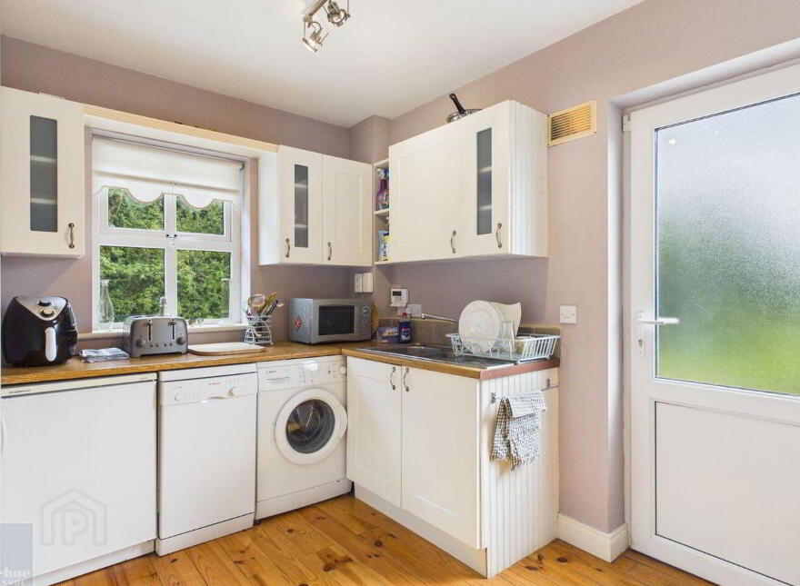 Tomgarrow, Adamstown, Y21P782