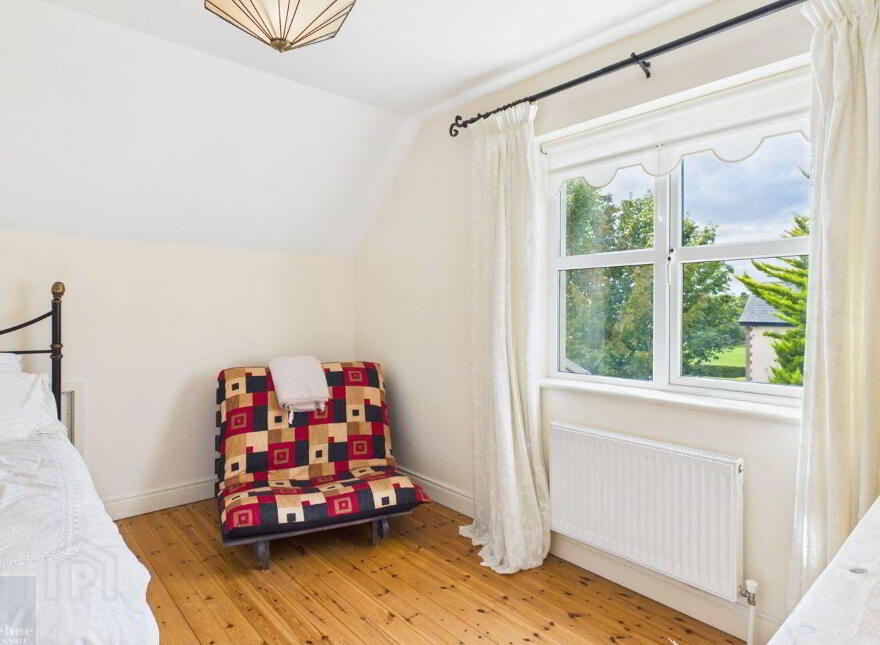Tomgarrow, Adamstown, Y21P782