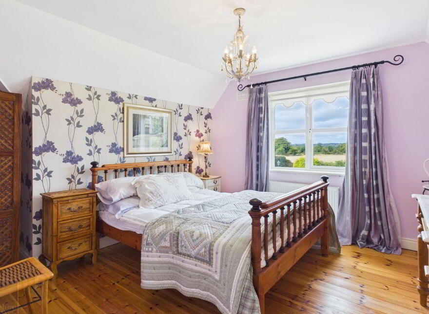 Tomgarrow, Adamstown, Y21P782