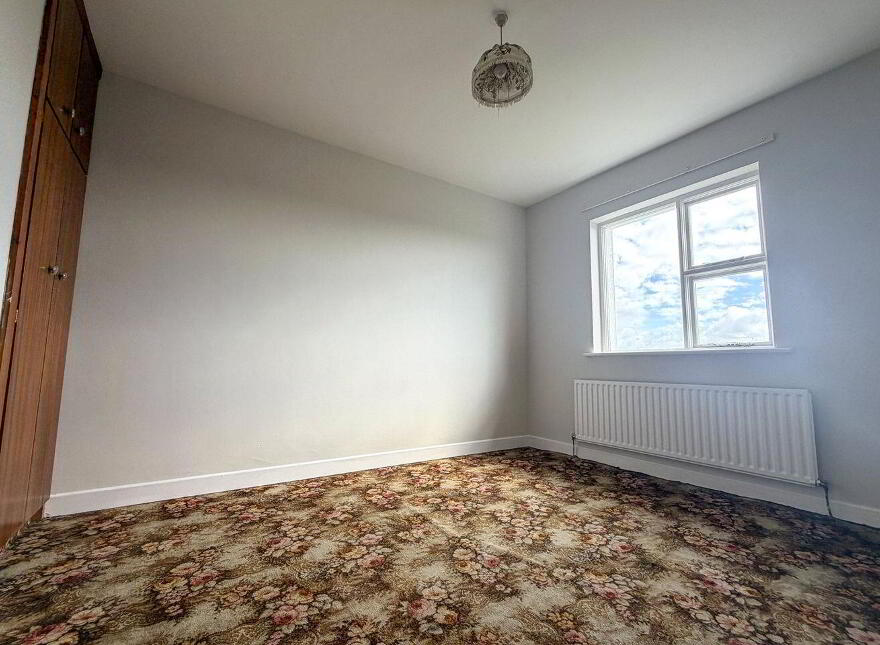 19 Laurel Park, Newcastle, Newcastle, H91WNP2