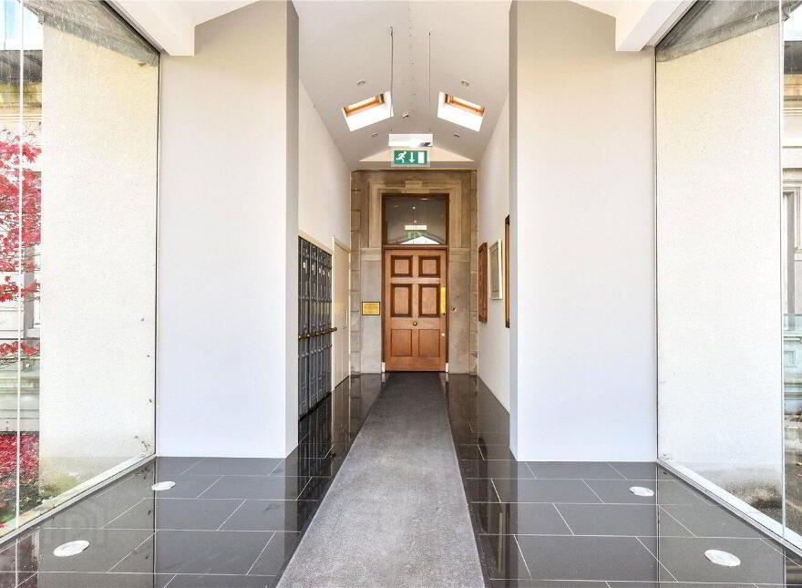 8 Mount Eaton House, Taylors Hill Road, Taylor's Hill, H91RY84