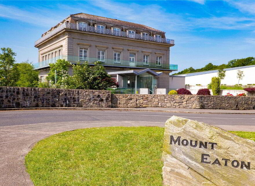 8 Mount Eaton House, Taylors Hill Road, Taylor's Hill, H91RY84