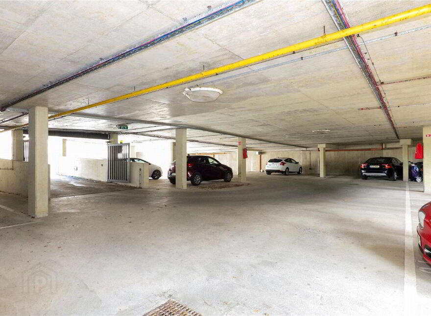 8 Mount Eaton House, Taylors Hill Road, Taylor's Hill, H91RY84