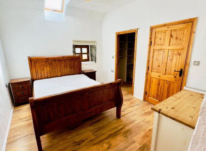 Oak Cottage, Lisheenoran, Annaghdown, H91EHP9