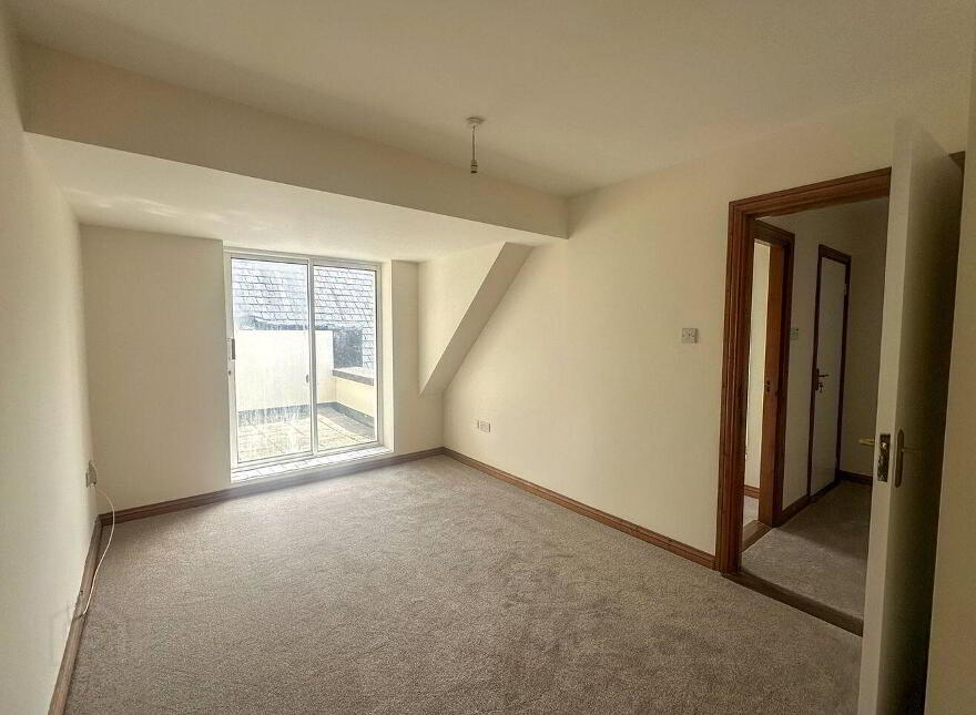 6 Lane House, Cross Street Upper, Galway City Centre, H91HV22