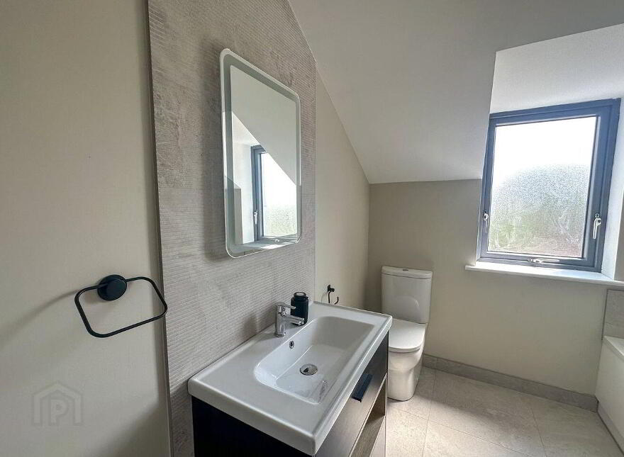 8 An Cheapach Liath, Cosmona, Ardnadoman, H62N201
