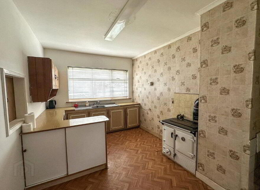 12 Glenina Heights, Dublin Road, Renmore, H91DE9W