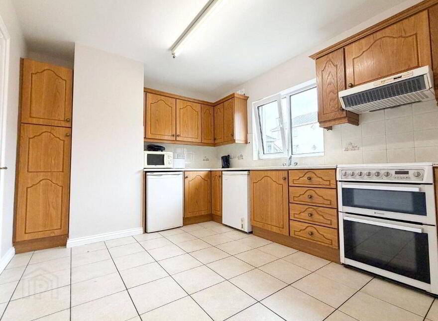 19 Glenmore, College Road, Galway City Centre, H91X5X8