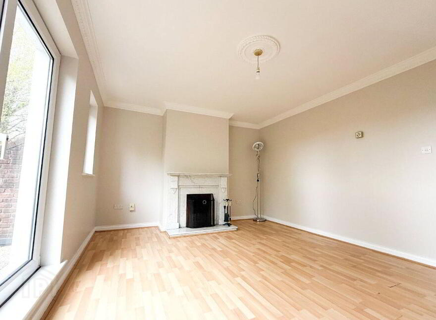19 Glenmore, College Road, Galway City Centre, H91X5X8