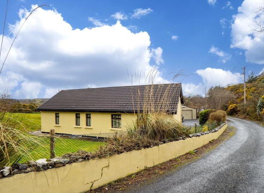 Lake Cottage, Dawros More, Connemara, Letterfrack, H91A7X0